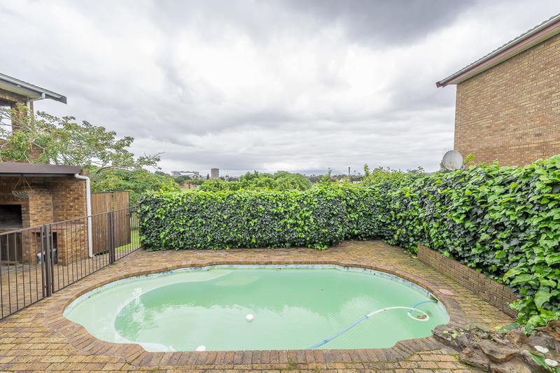 4 Bedroom Property for Sale in Chrismar Western Cape